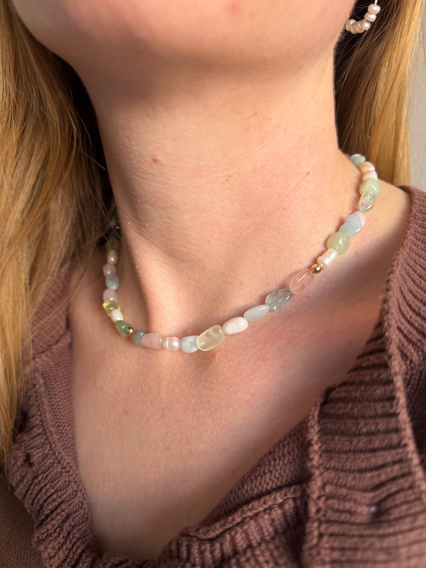the rainbow pearly necklace.